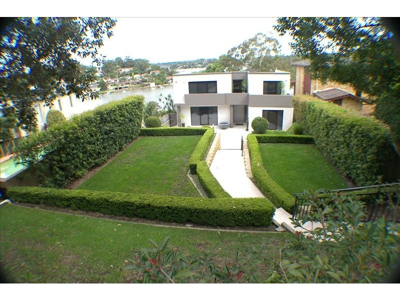 16B Russell St, Oatley NSW 2223