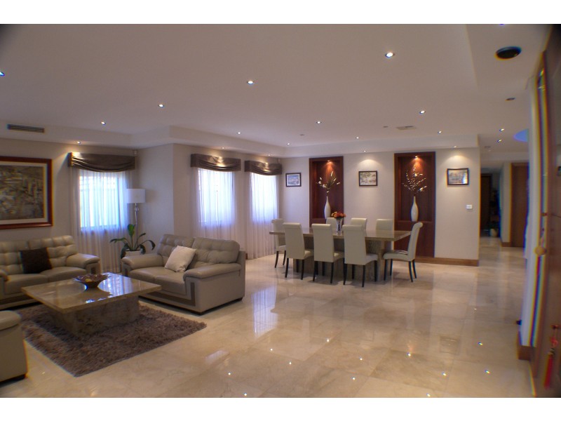 173 Carrington Ave, Hurstville NSW 2220