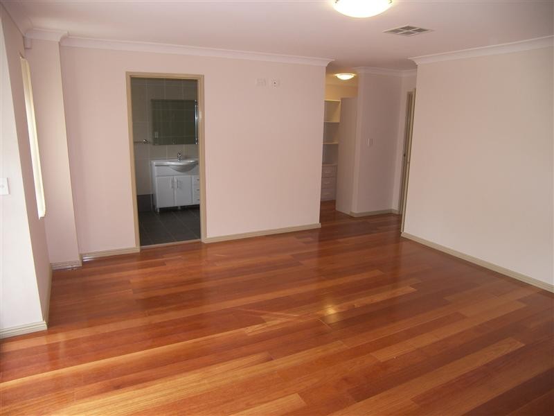 16A Warraba St, Hurstville NSW 2220