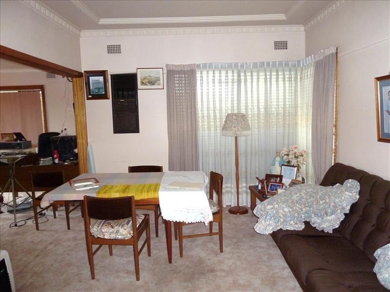 81 Hodge St, Hurstville NSW 2220