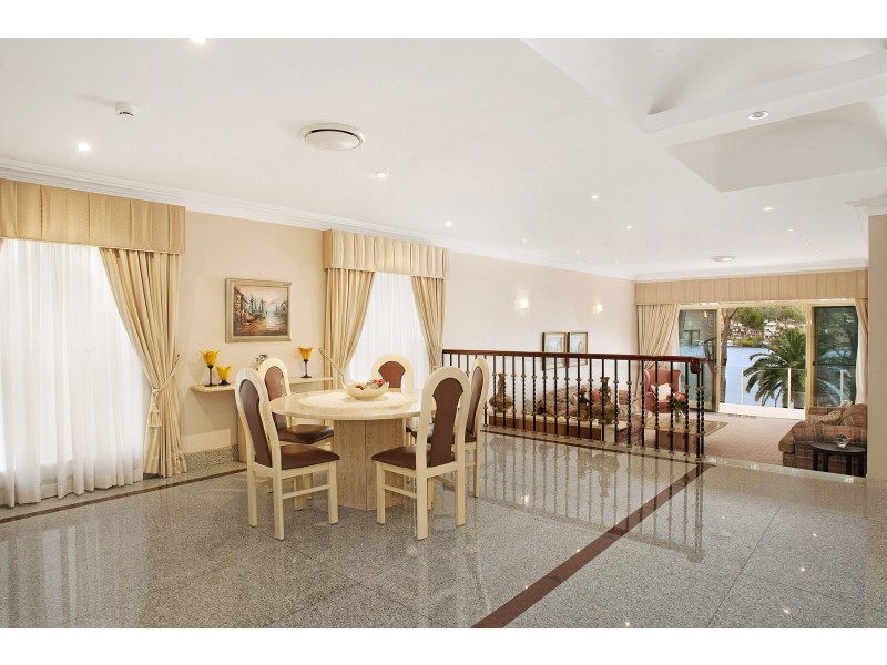 57 Kangaroo Point Rd, Kangaroo Point NSW 2224