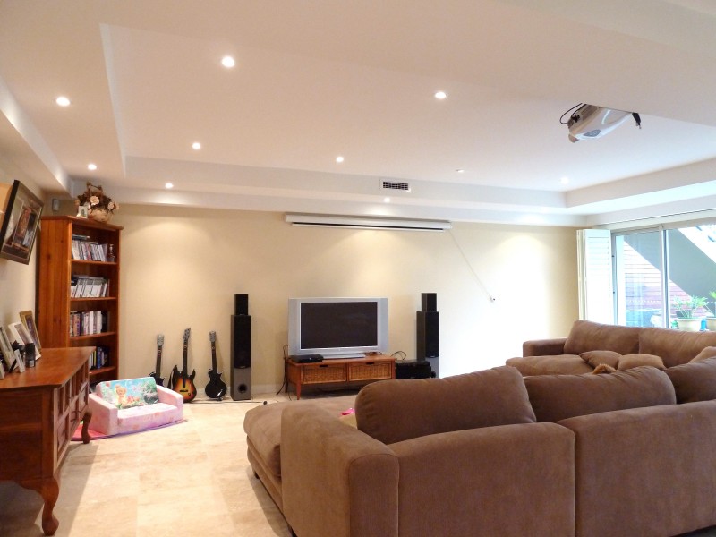 6 Weston Rd, Hurstville NSW 2220