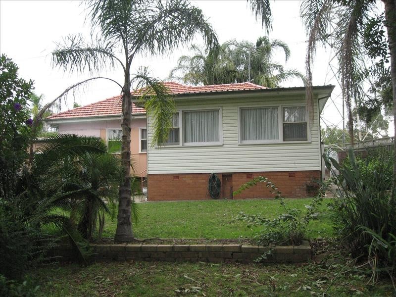 25 Rona, Peakhurst NSW 2210