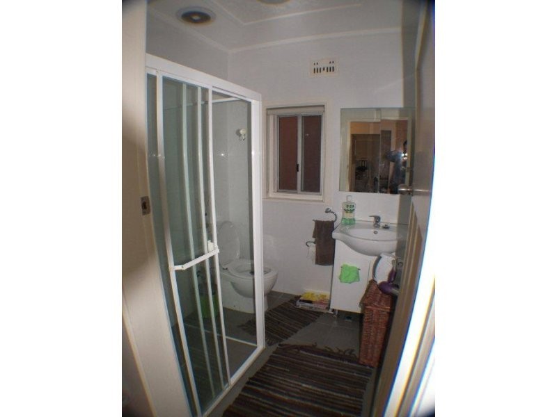 18 Basset St, Hurstville NSW 2220