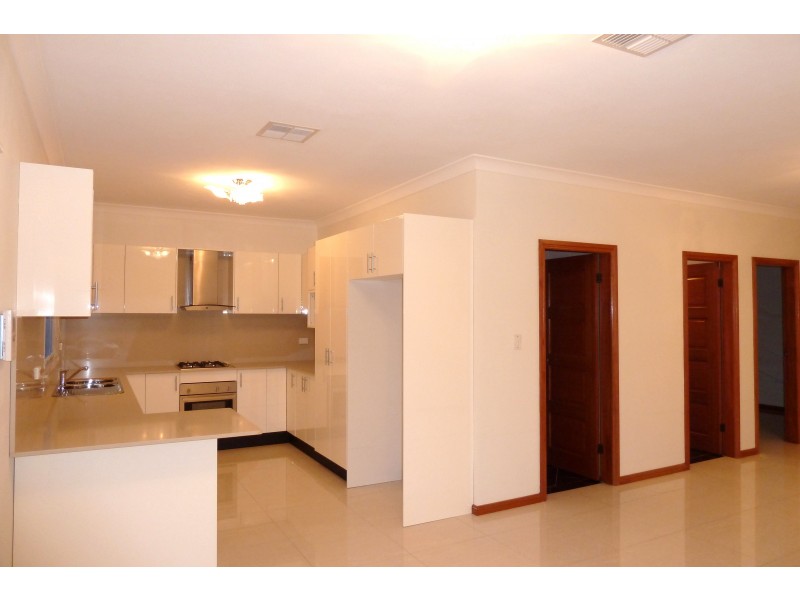 30A MUTUAL Rd, Mortdale NSW 2223