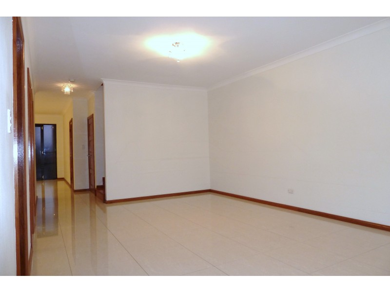 30A MUTUAL Rd, Mortdale NSW 2223