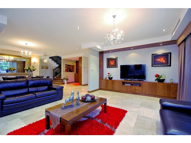 148 Carrington Ave, Hurstville NSW 2220