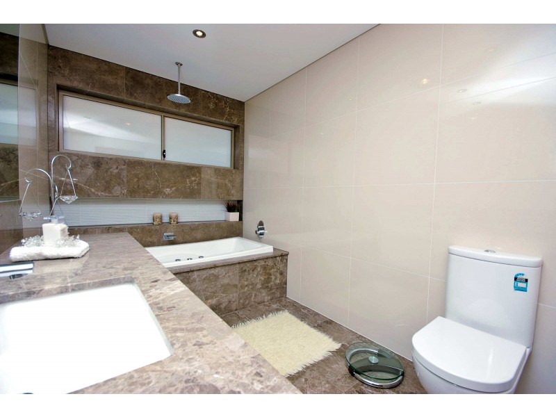 148 Carrington Ave, Hurstville NSW 2220