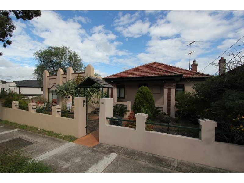 261 Dora St, Hurstville NSW 2220