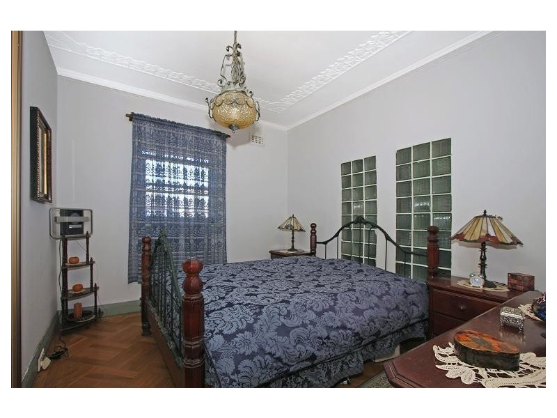 261 Dora St, Hurstville NSW 2220