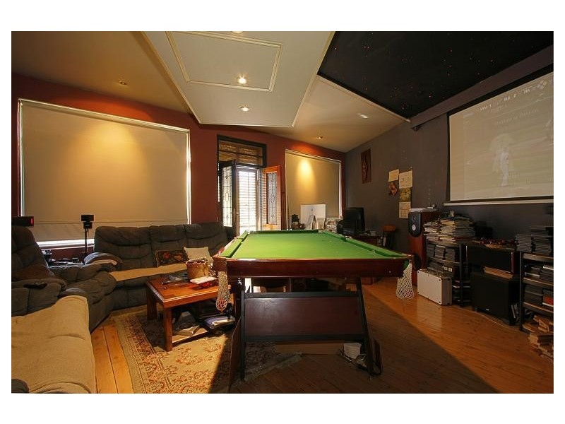 261 Dora St, Hurstville NSW 2220