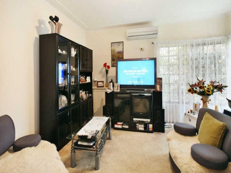 28 WEEMALA AVE, Riverwood NSW 2210