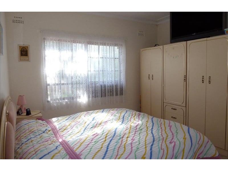 28 WEEMALA AVE, Riverwood NSW 2210