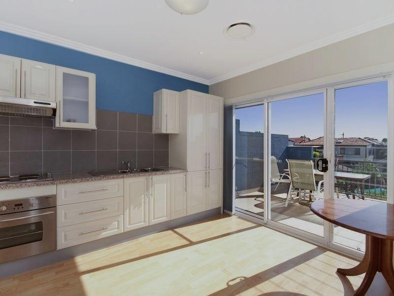 33 Panorama Rd, Kingsgrove NSW 2208