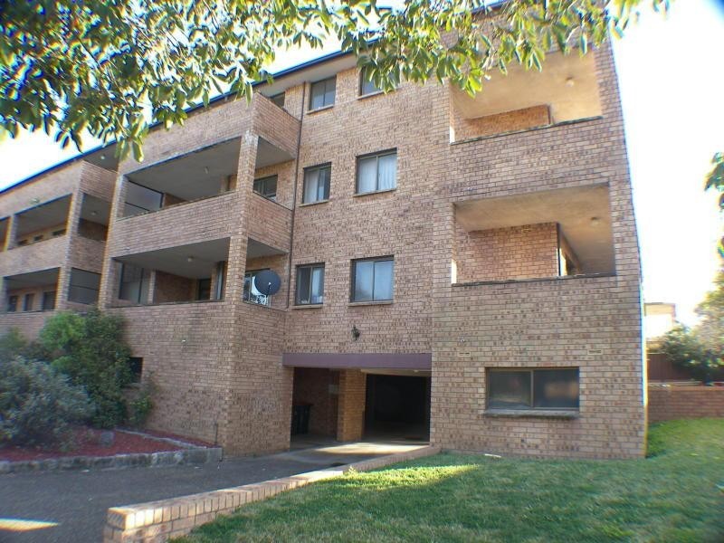 4/86-88 Queens Rd, Hurstville NSW 2220