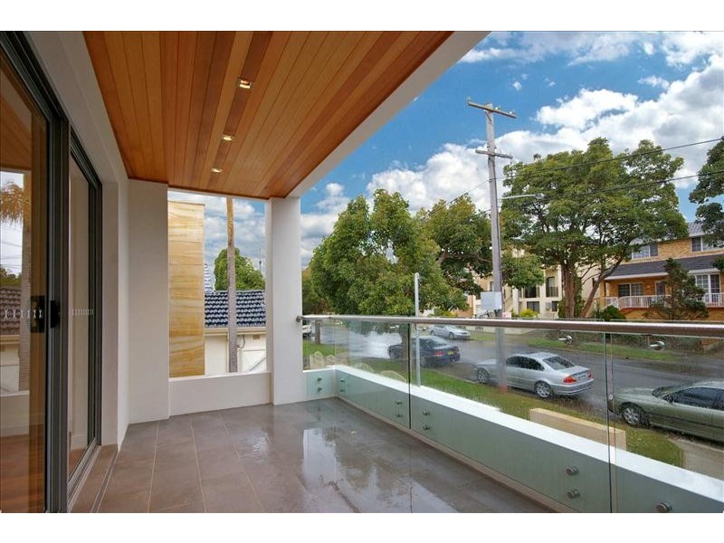 100 Donald St, Hurstville NSW 2220