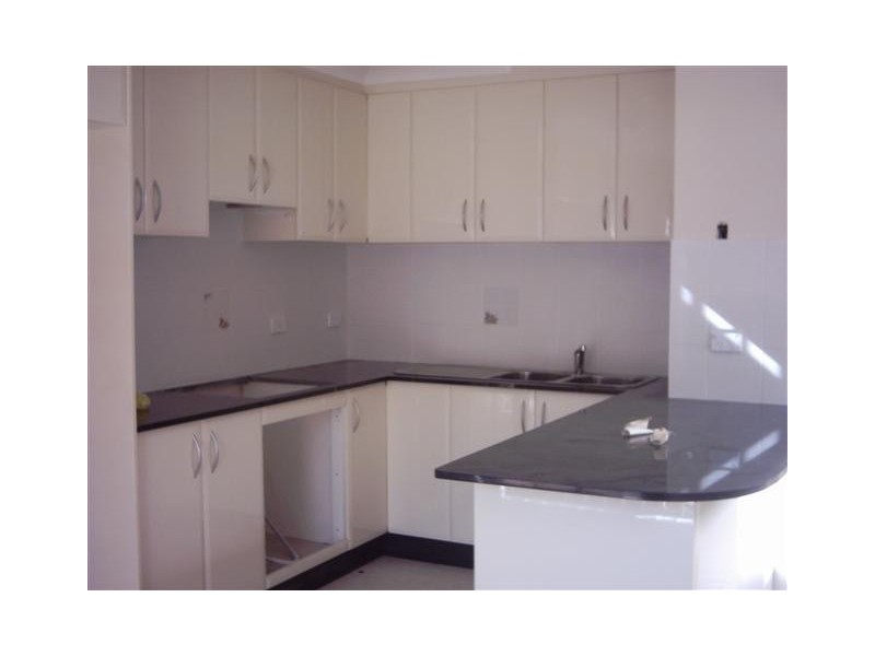 42-44 Cordeaux St, Campbelltown NSW 2560