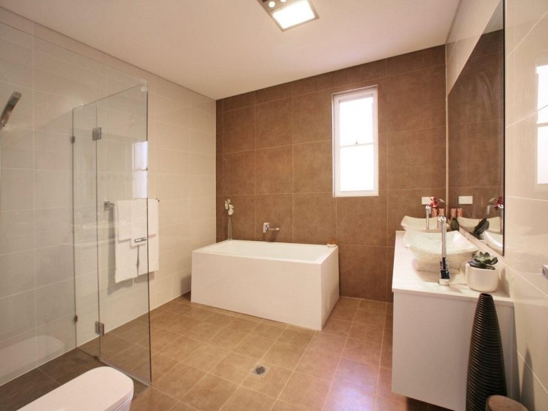 171 Carrington Ave, Hurstville NSW 2220