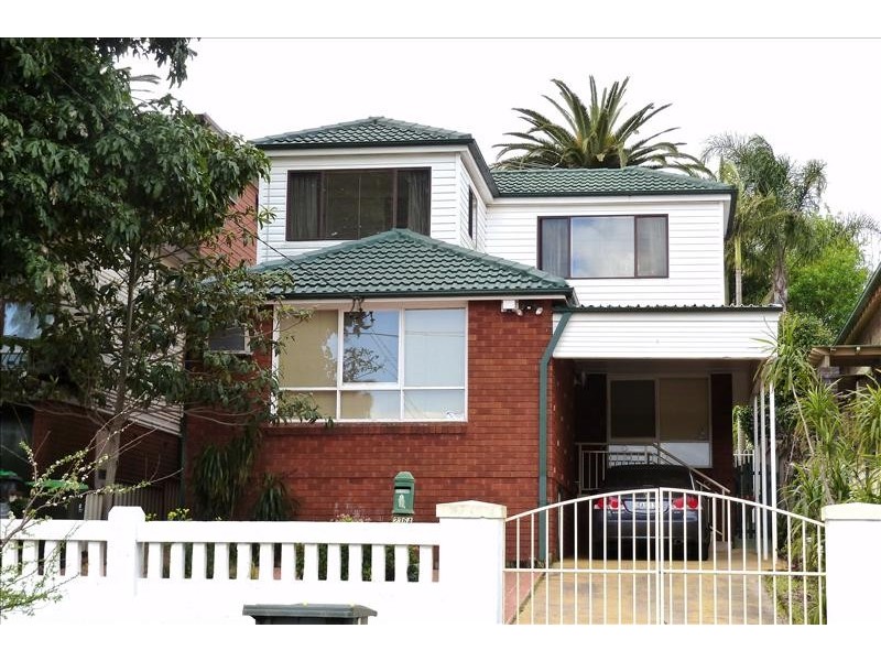 236A Carrington Ave, Hurstville NSW 2220