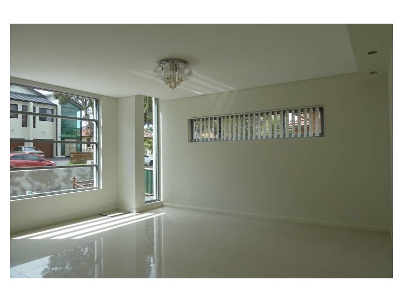 49 Emily St, Hurstville NSW 2220