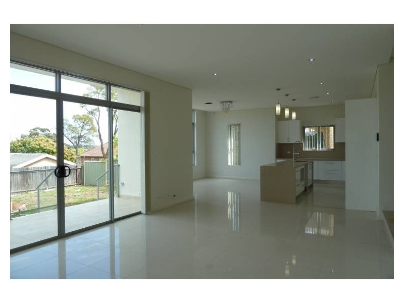 49 Emily St, Hurstville NSW 2220