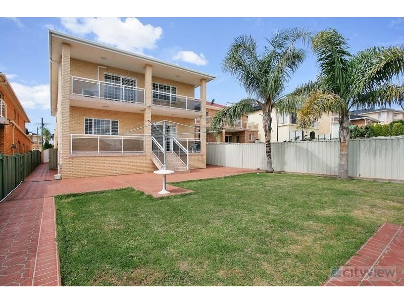31 Weston Rd, Hurstville NSW 2220