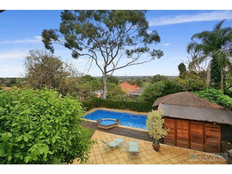 11 Alma St, Hurstville NSW 2220