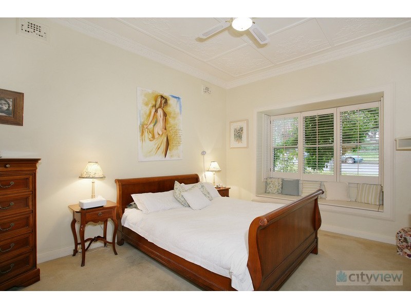 11 Alma St, Hurstville NSW 2220