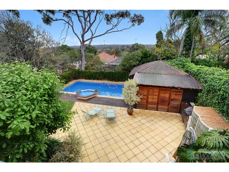 11 Alma St, Hurstville NSW 2220