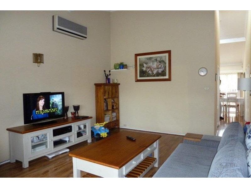 11 Dennis Place, Beverly Hills NSW 2209