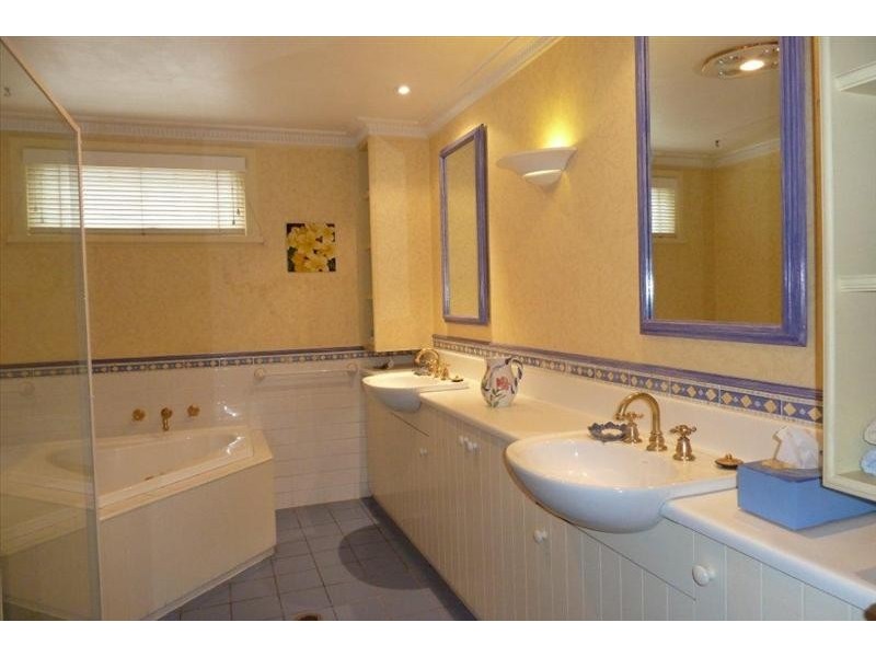 11 Alma St, Hurstville NSW 2220