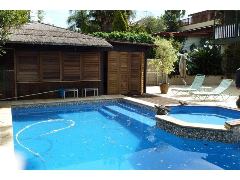 11 Alma St, Hurstville NSW 2220