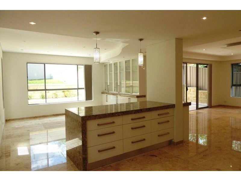 3 NELLELLA ST, Blakehurst NSW 2221