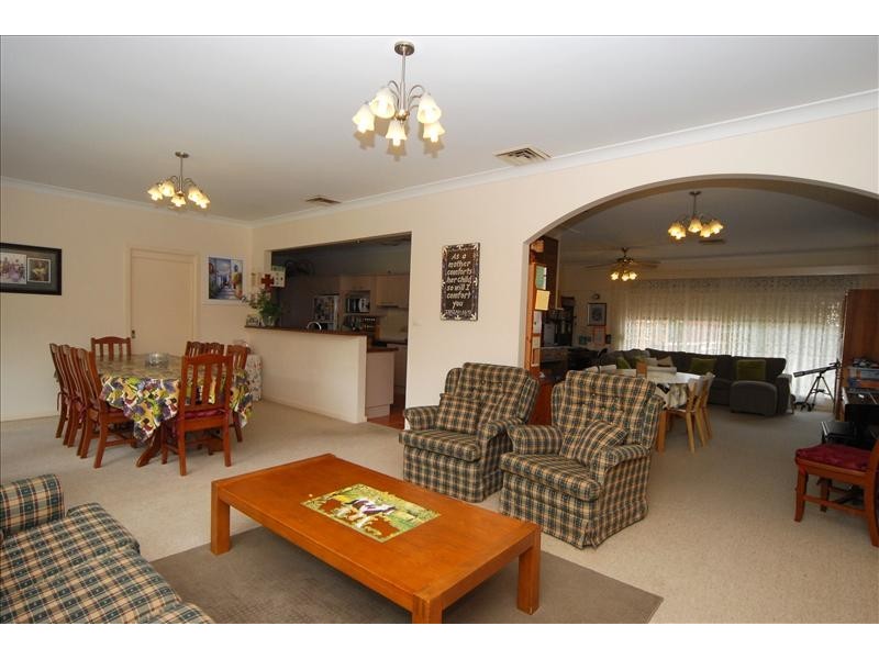 42 Croydon Rd, Hurstville NSW 2220