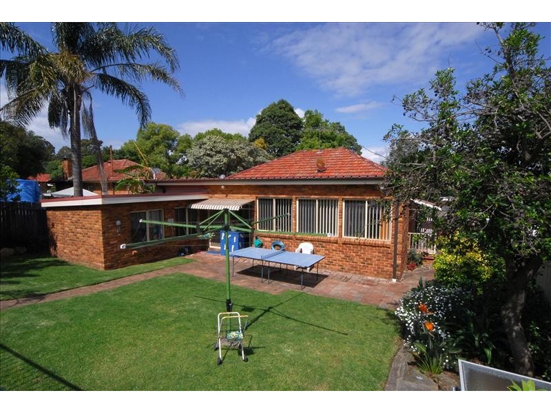 42 Croydon Rd, Hurstville NSW 2220