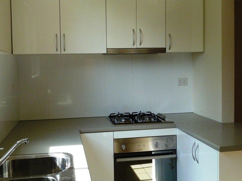 18 Bassett St, Hurstville NSW 2220