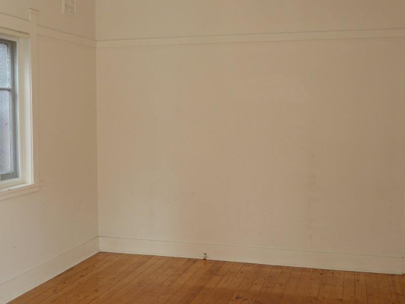 18 Bassett St, Hurstville NSW 2220