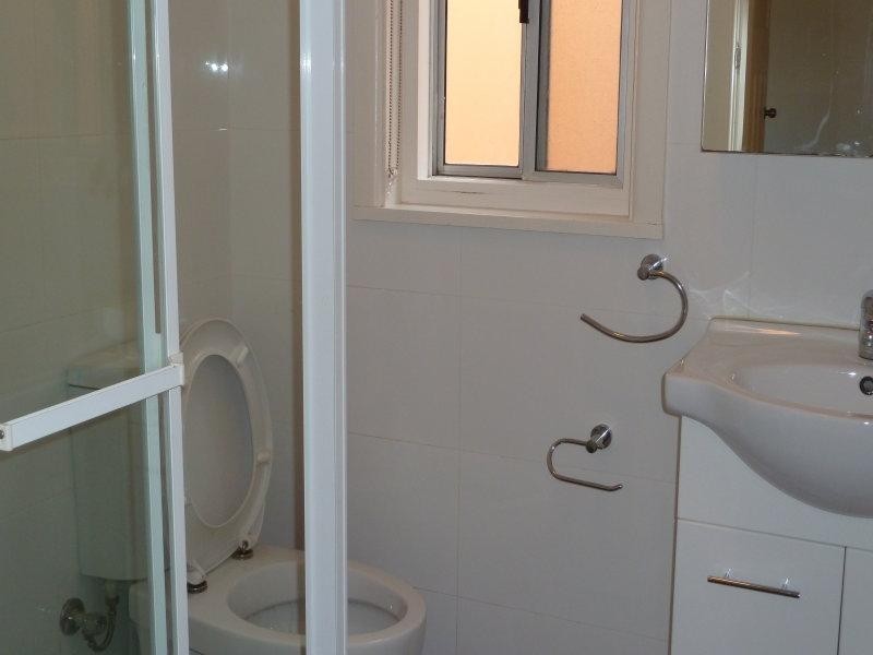 18 Bassett St, Hurstville NSW 2220