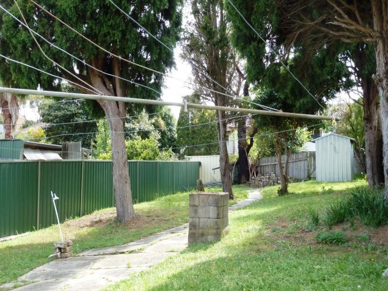 18 Bassett St, Hurstville NSW 2220