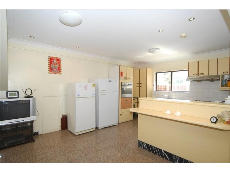 49 Kimberley Rd, Hurstville NSW 2220