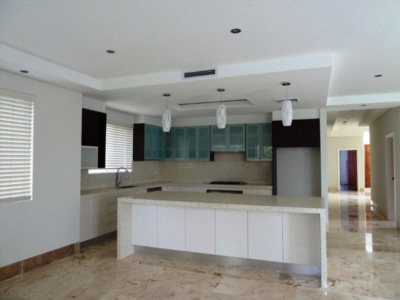 6 Clevedon Rd, Hurstville NSW 2220