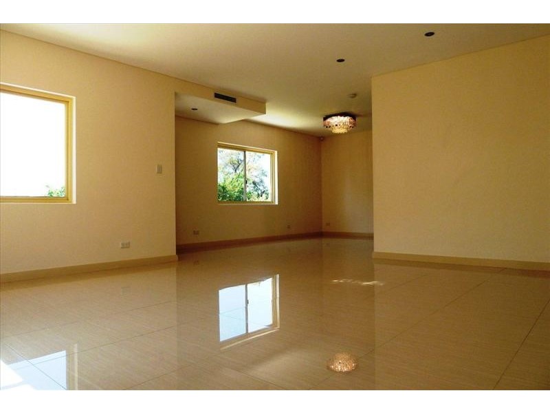 21 GANNONS, Hurstville NSW 2220