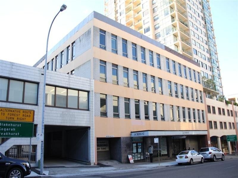 1/4 Cross St, Hurstville NSW 2220