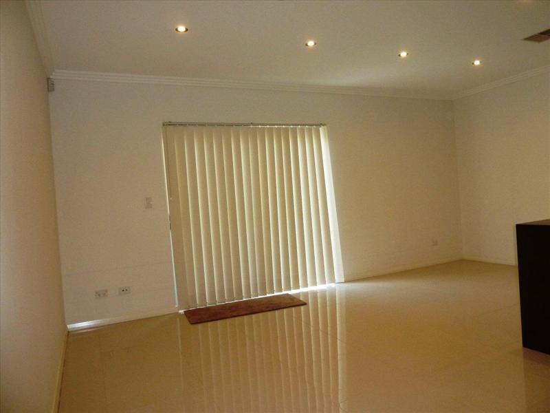 12 Blackshaw Ave, Mortdale NSW 2223