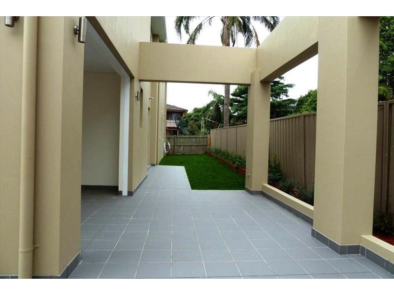 11 Lynwood Lane, Blakehurst NSW 2221