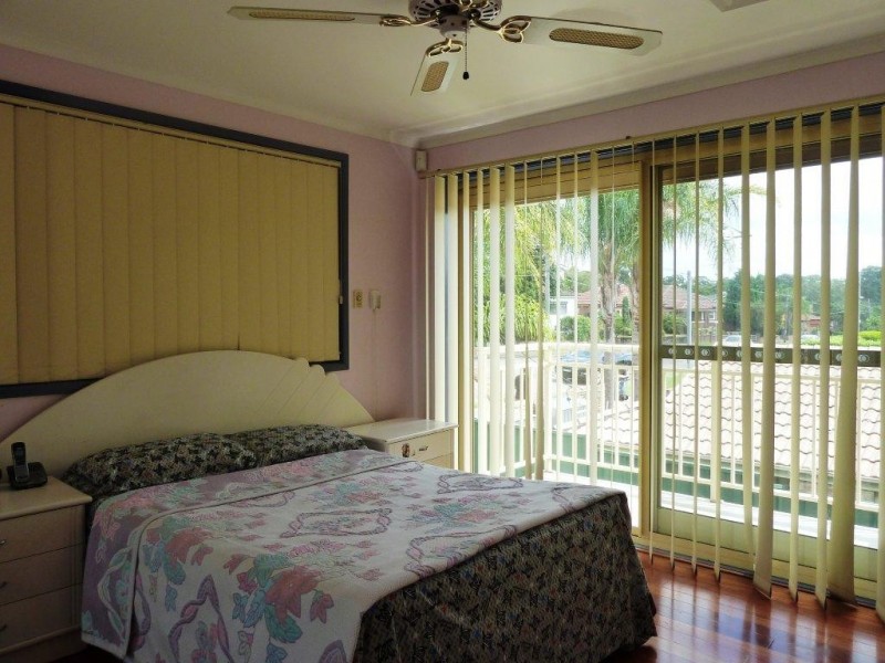 98 Stoney Creek Rd, Beverly Hills NSW 2209