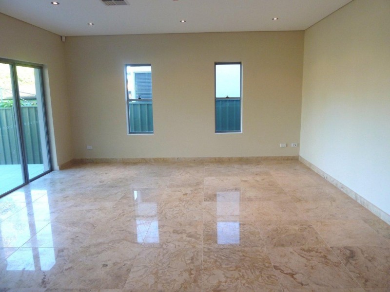 33 EMILY ST, Hurstville NSW 2220