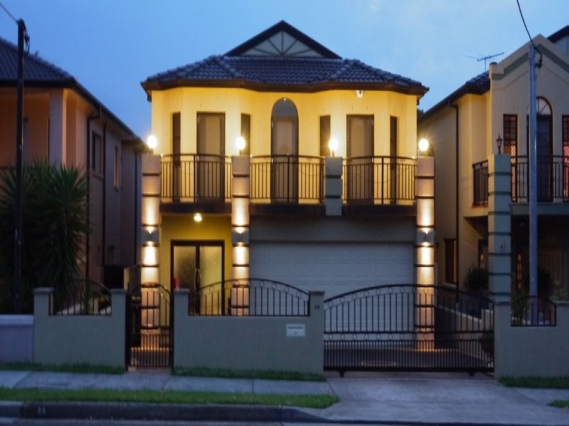55 Bassett St, Hurstville NSW 2220