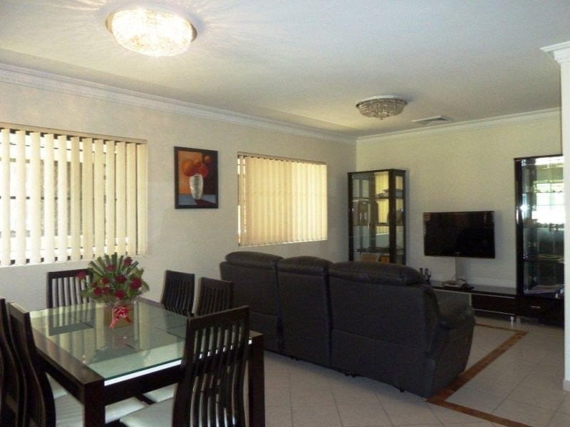 55 Bassett St, Hurstville NSW 2220