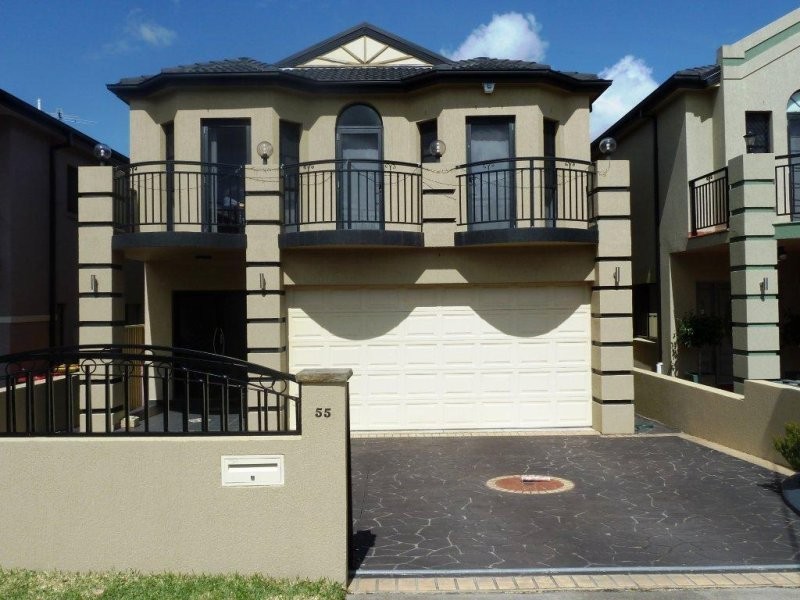 55 Bassett St, Hurstville NSW 2220